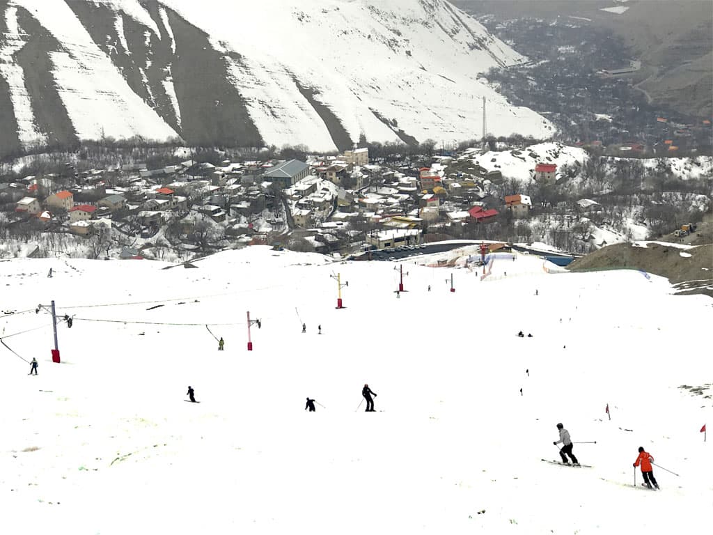 Best ski resorts and off-piste skiing areas near Tehran - Khor